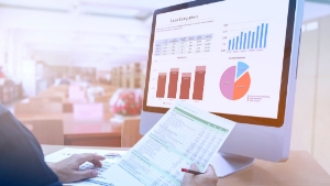 tracking service by big data analysis